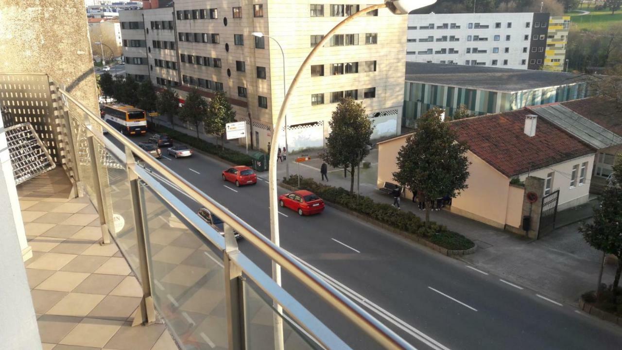 Apartamentos Triacastela ซานติอาโก เด กอมโปสเตลา ภายนอก รูปภาพ